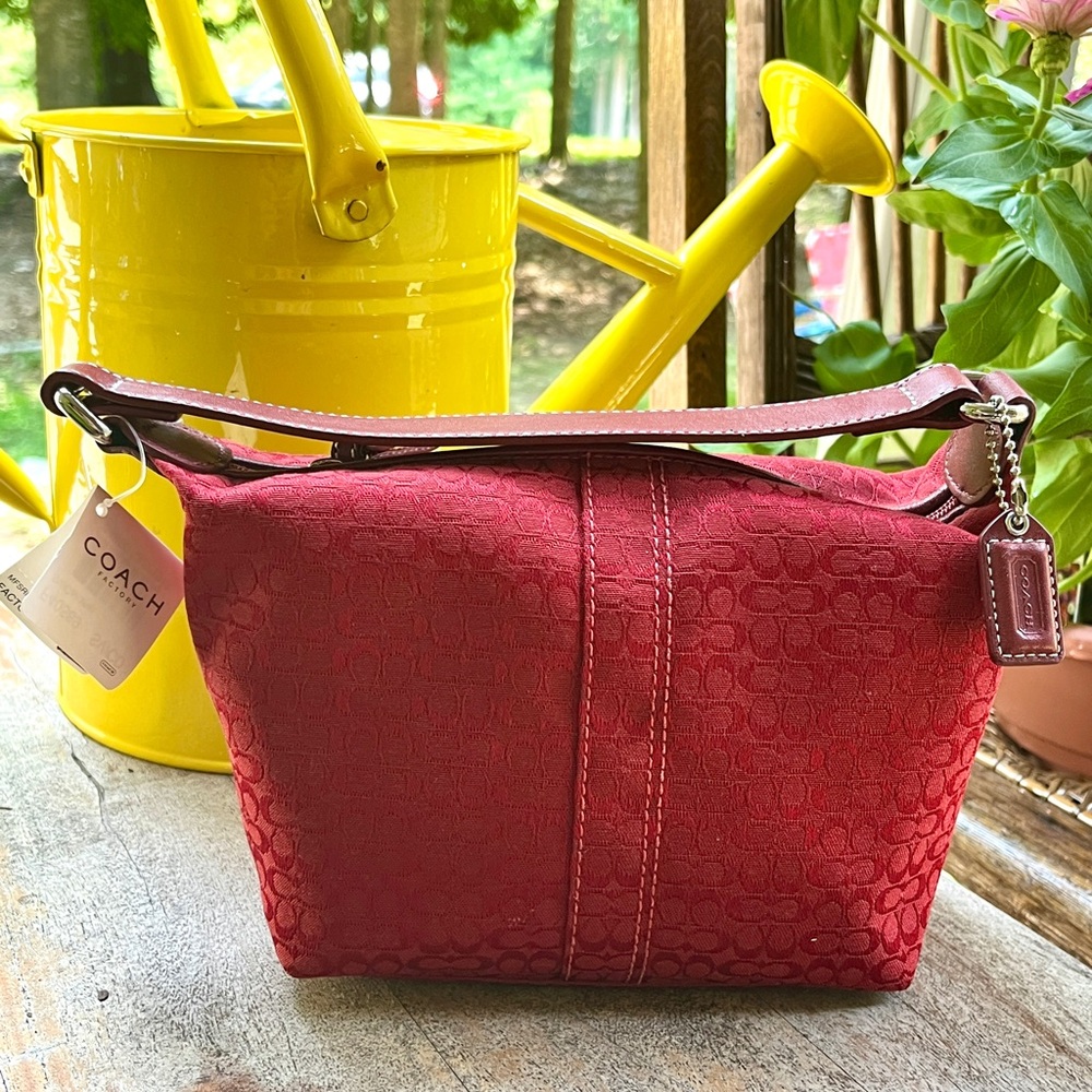 NWT Y2K! Coach Solo Mini Signature Purse in Red